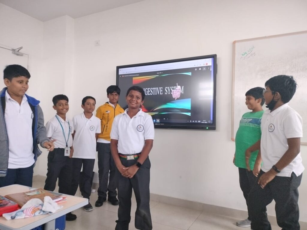 Students of stage 6 – presenting their Science work using technology